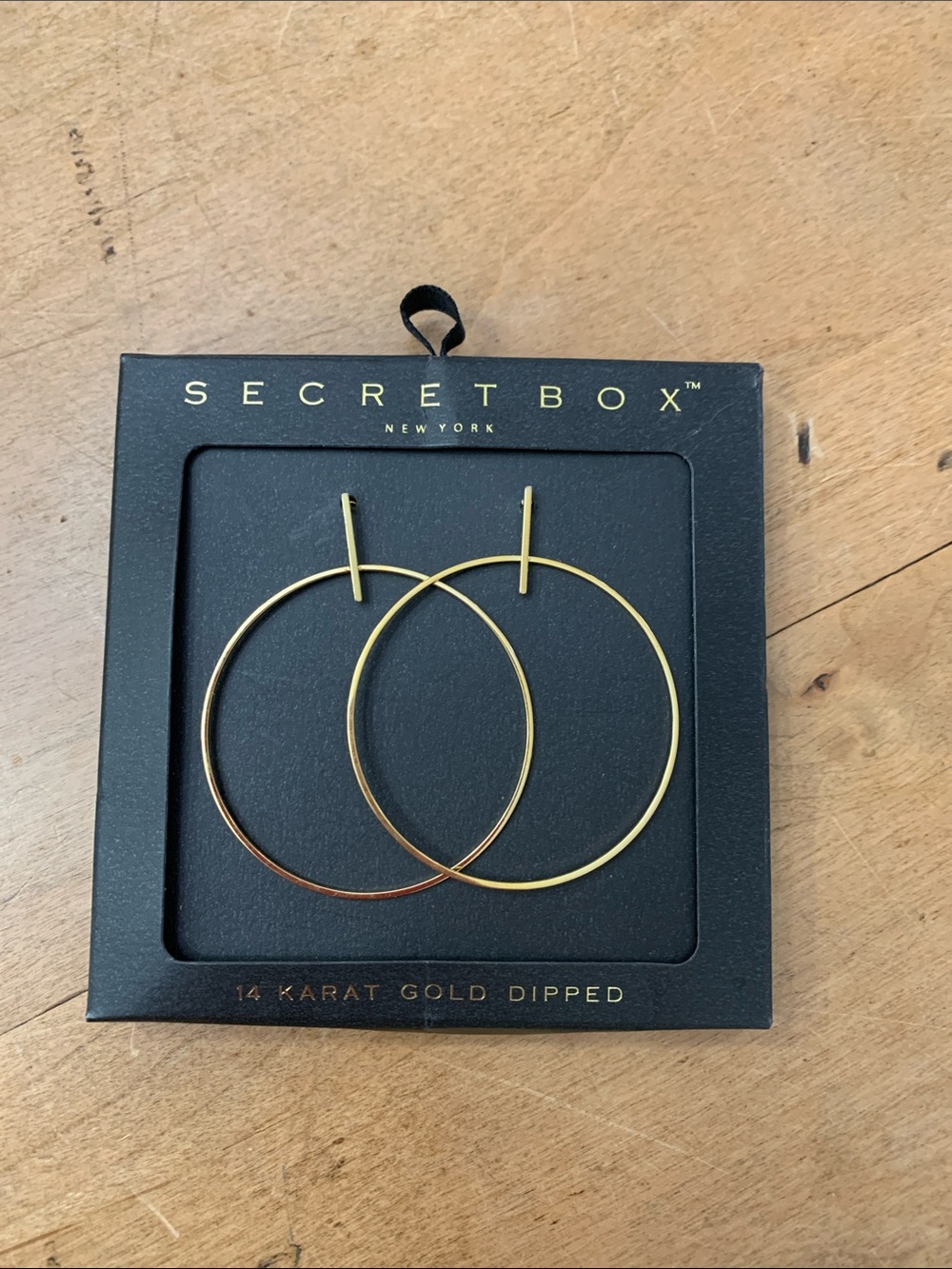 SecretBox Gold Hoop Pierced Earrings